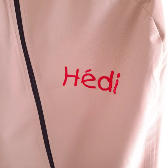 Név hímzése
